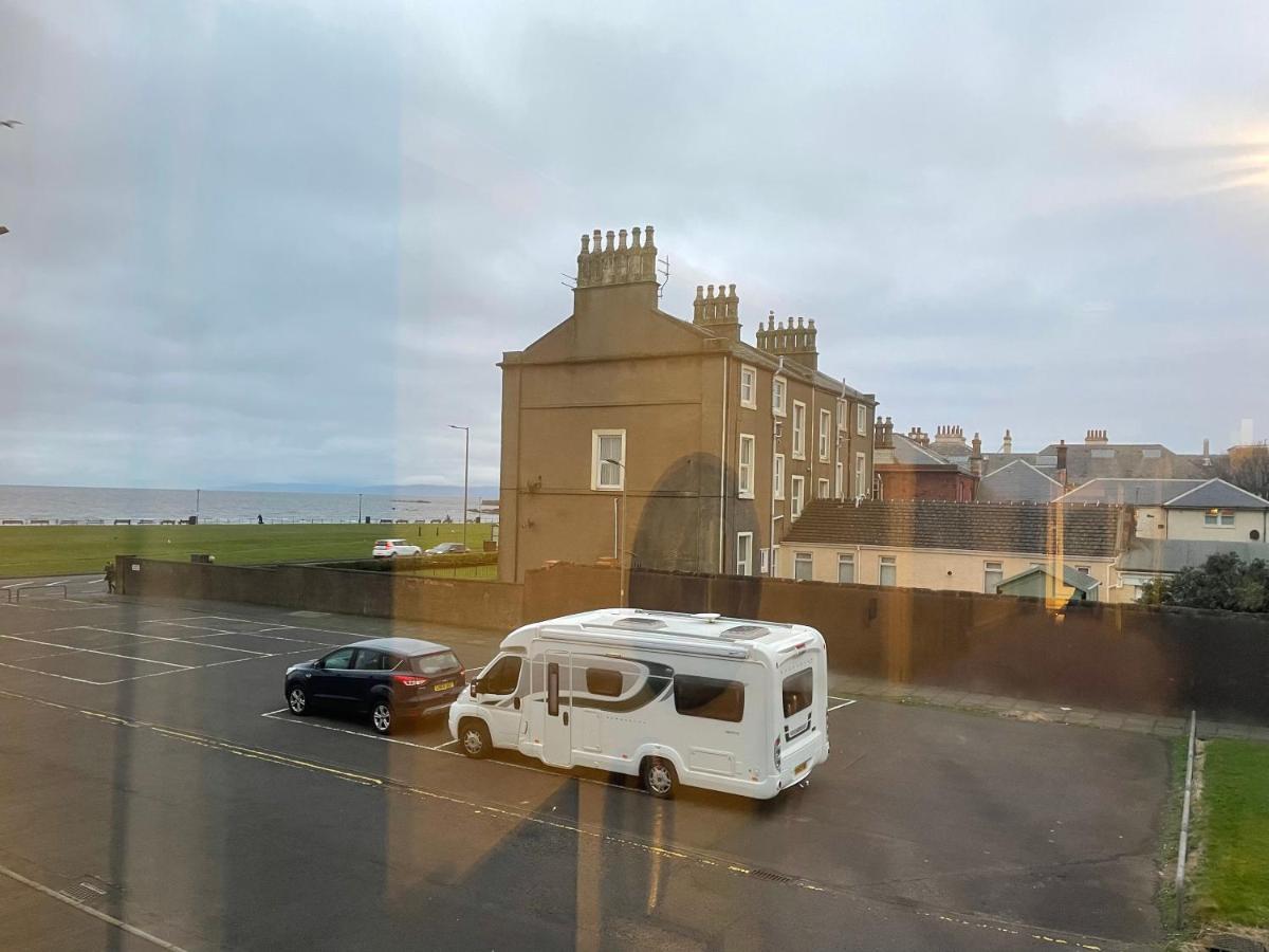 Holiday Apartment Ardrossan Extérieur photo